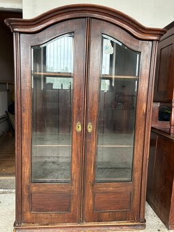 Starožitné drevené skrine - 6