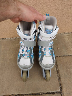 Detske kolieskove korcule + chranice - 6