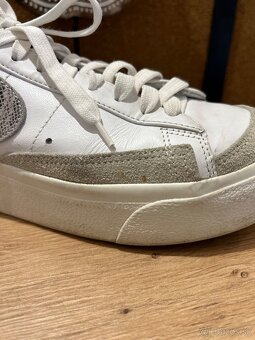 Nike blazer low platform - biele tenisky nike - 6