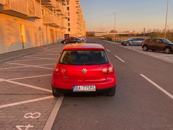 Volkswagen Golf Mk5 - 6