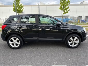 NISSAN QASHQAI 1.6i Nová STK - 6