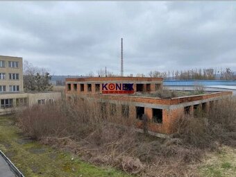 Na prenájom/predaj – priemyselné pozemky s budovami, Strážsk - 6