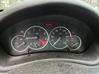 Peugeot 206 1.4 benzín - 6