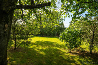 Rovinatý stavebný pozemok v centre | Moldava nad Bodvou - 6