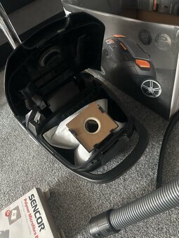 Sencor SVC 8300TI hepa filter vreckový vysávač zánovný - 6