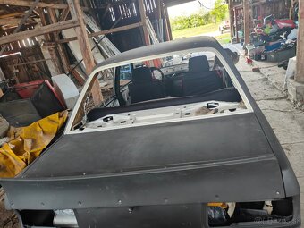 BMW E30 316i (1985) + BMW E30 318i (1988) projekt / renovace - 6