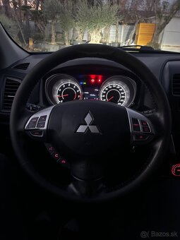 Mitsubishi ASX - 6
