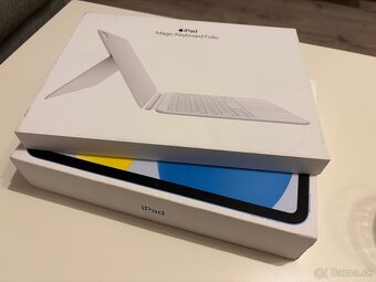 Apple iPad 2022 + Magic Keyboard Folio - 6