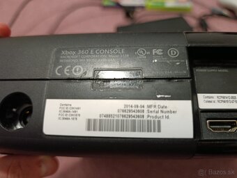 Xbox 360 E + kinect + 2 hry + 2 ovládače - 6