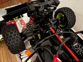 Predam Rc Auto Arrma Mojave 6S 1:7 - 6