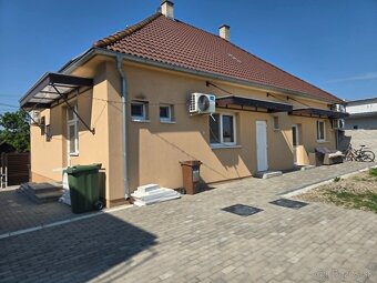 Ponúkame na predaj dom v centre Kolárova - 6