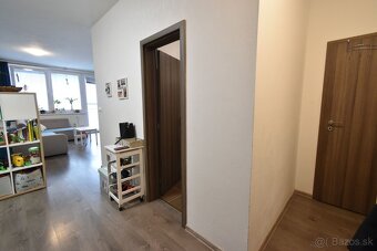 Slovenský Grob: 1 izbový byt s parkovacím státim - 6