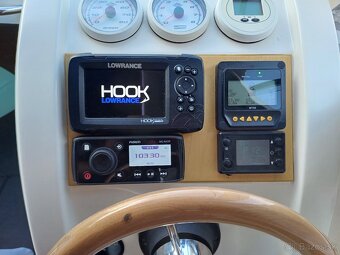 Predám motorový čln Merry fisher 595 - 6