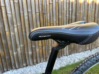 Krásny dievciensky bicykel Specialized Hotrock 24” - 6