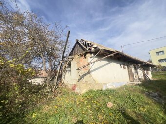 Predané, Pozemok so starým domom - Seľany - 6