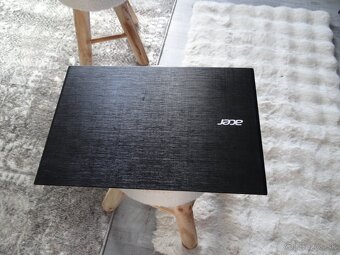 15.6" ACER E5-573G/Core I5/12GB RAM/256 SSD a 500HDD/2xGraf - 6