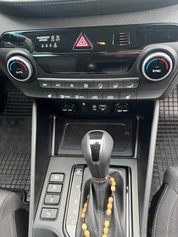 Hyundai Tucson 1.6 crdi - 6