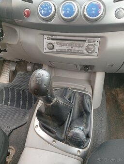 Mitsubishi L200 - 6