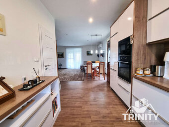 Na predaj nádherný 3-izbový dom so zastrešenou terasou v obc - 6