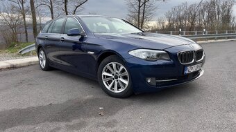 BMW F11 530XD - TIEFSEEBLAU METALLIC (A76) Bradatá Garáž - 6