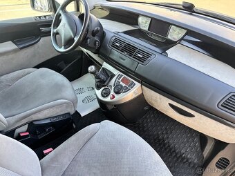 Citroen C8 2.0 HDi - 6
