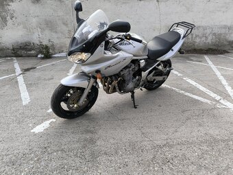 Suzuki GSF 600 S - 6