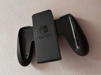 Nintendo Switch – sivá verzia + 2 hry + SD karta + obal (TOP - 6