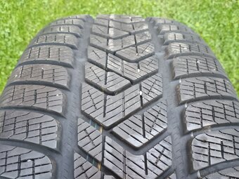 Zimné pneu Pirelli, 255/60 R18 - 6
