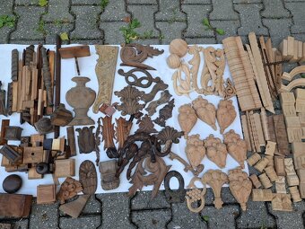 PREDÁM  DREVENÉ PRVKY NA HODINY,NÁBYTOK - 6