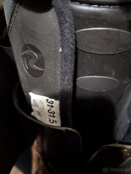 Lyže Atomic s lyžiarkami - 6