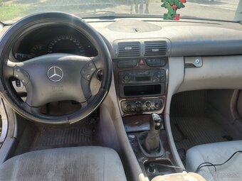 Mercedes C220cdi,manuál 6kvalt - 6