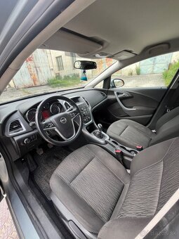 Opel Astra 2013 - 6
