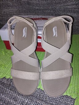 Skechers dámske sandále, veľkosť 40 - 6
