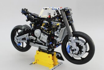 BMW M 1000 RR - 6