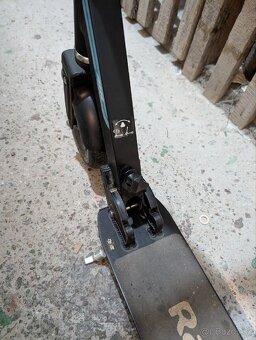 Skladacia kolobežka Razor A5 Air - 6