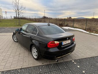 BMW E90 320D - 6