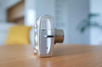 Canon PowerShot SD550 - 6