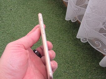 Iphone 8 64GB Gold - 6