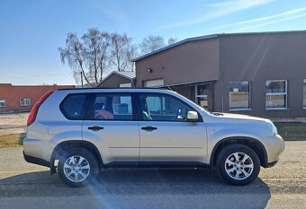 Nissan X-Trail 2.0 XE 4x4 - 6