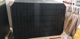 Čierne solárne panely 410W - 6