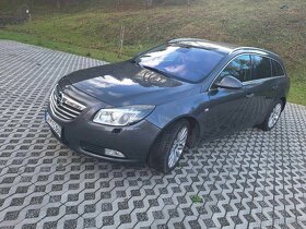 Opel insignia country tourer 2.2cdti 118 kw - 6
