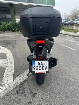 Honda ADV350 - 6