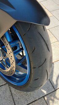Suzuki GSX-S 1000 - 6