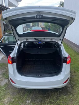 Hyundai i30 CW 1.6 Crdi, 81kw (2014) - 6