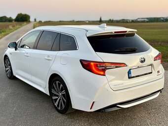 Toyota Corolla Combi TS 2.0 HYBRID - 6