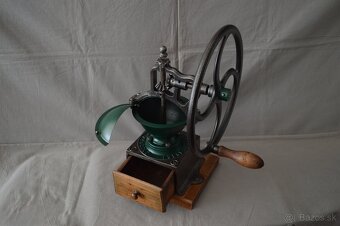 Mlynček na kávu Peugeot  A 1 - 6