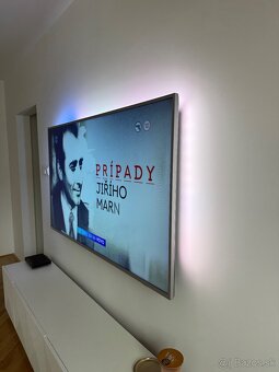 Philips 65” 4K Smart TV s Ambilight - model 65PUS8505/12 - 6