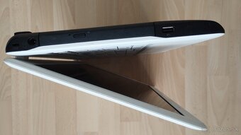 Predám notebook Toshiba - 6