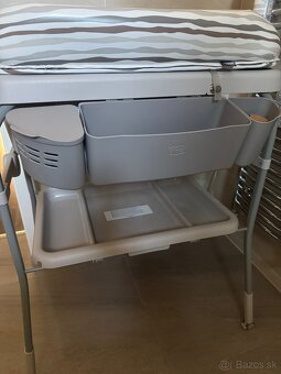 Prebaľovací pult s vaničkou chicco - 6