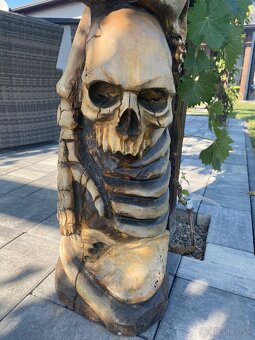 Ručne vyrezavaná drevena socha - 6